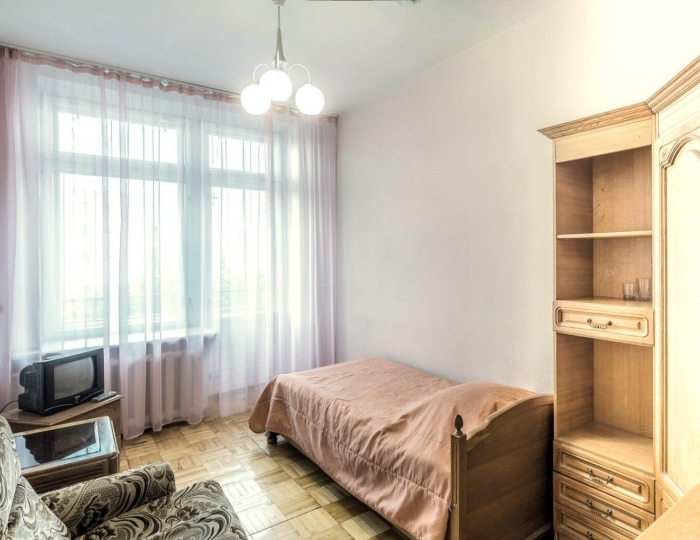 Кровать в 2-местном 2-комнатном номере стандарт (общие удобства) - Санаторий «Сосновый» Ижевск